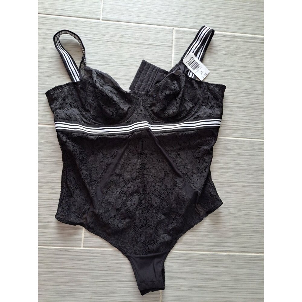 NEW Torrid Black Lace Mesh Bodysuit X1 V-Neck Striped Nylon/Spandex Lingerie - Picture 3 of 10
